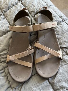 Teva Women's Sandals in Tan, Brown and green. Lightly worn.